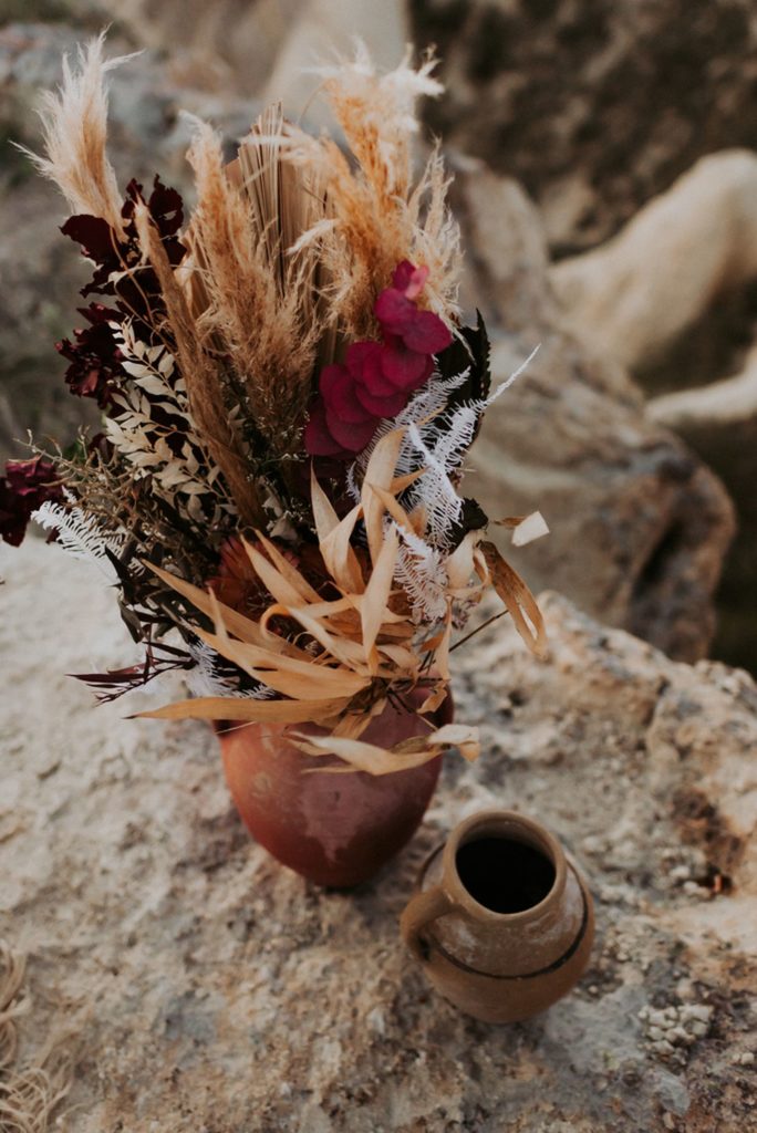 elopement destination wedding Cappadoce dried flowers