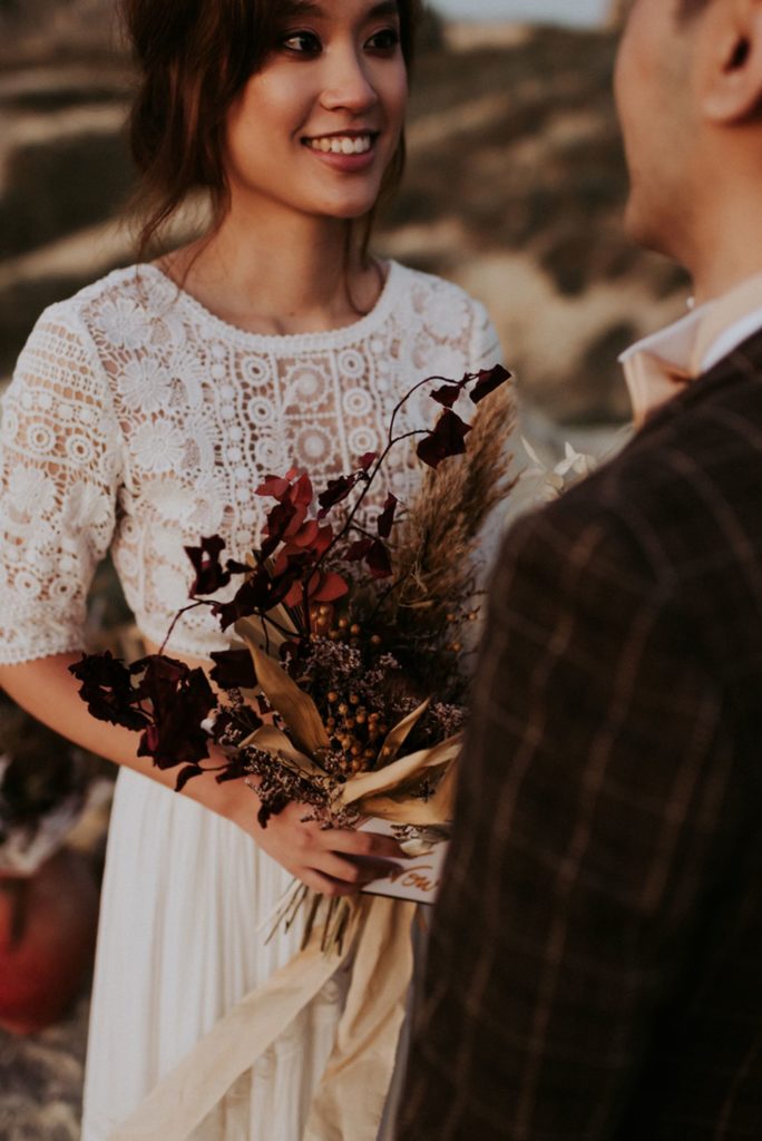 elopement destination wedding Cappadoce dried flowers