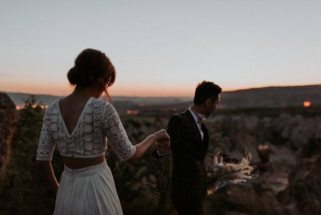 elopement destination wedding Cappadoce dried flowers