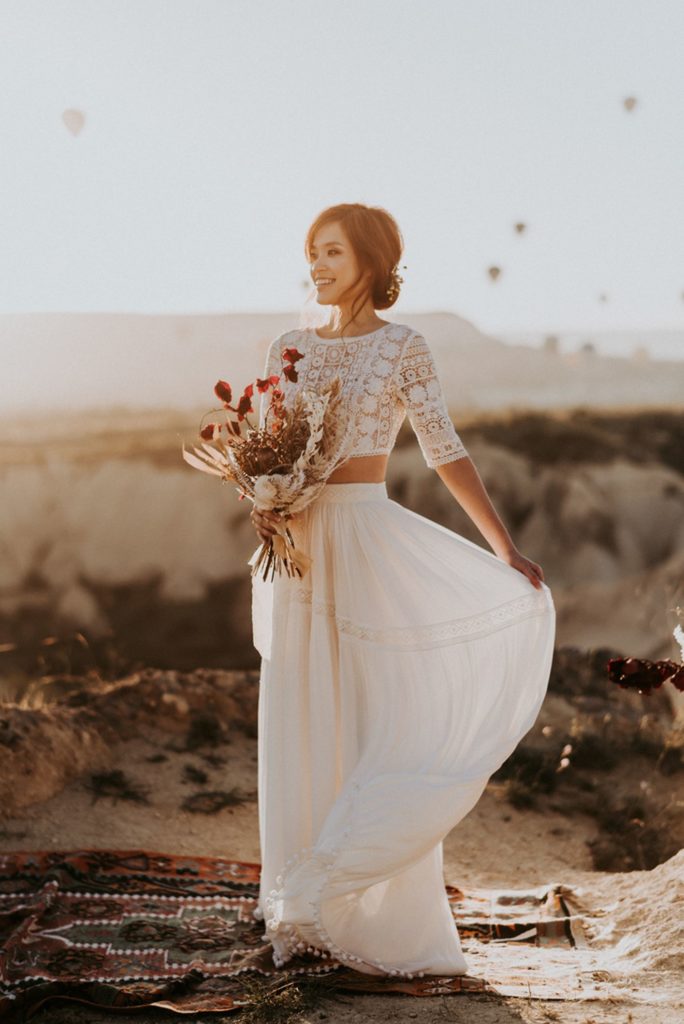 elopement destination wedding Cappadoce dried flowers