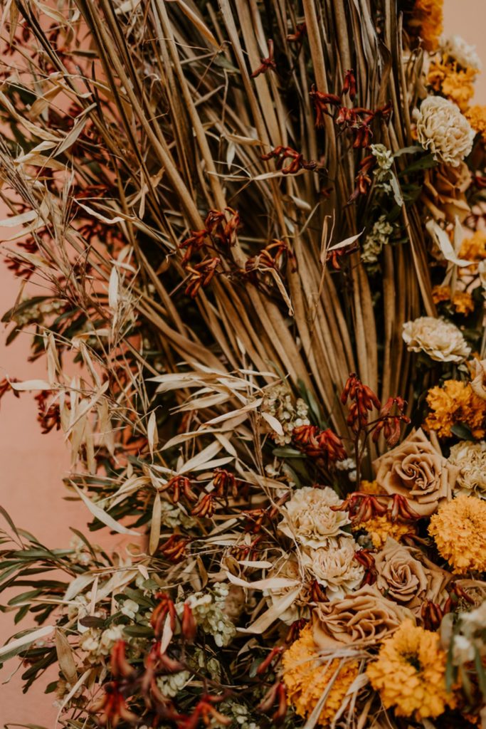 inspiration mariage terracotta flamenco fleurs séchées palmier