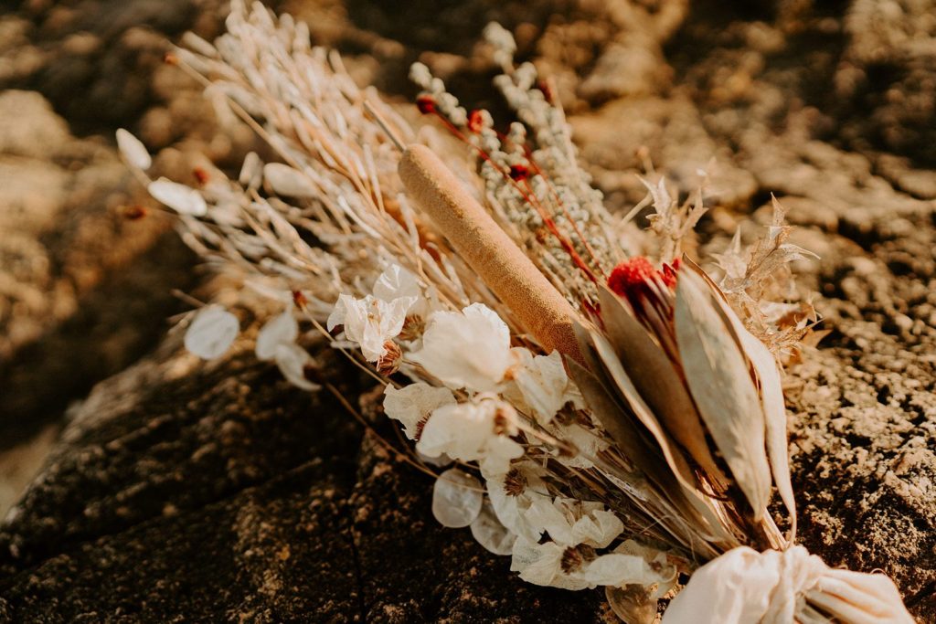 elopement mariage fleurs sechees