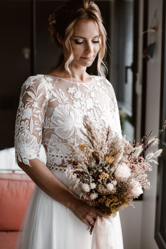 Un mariage 100% fleurs séchées en petit comité - Atelier Aimer