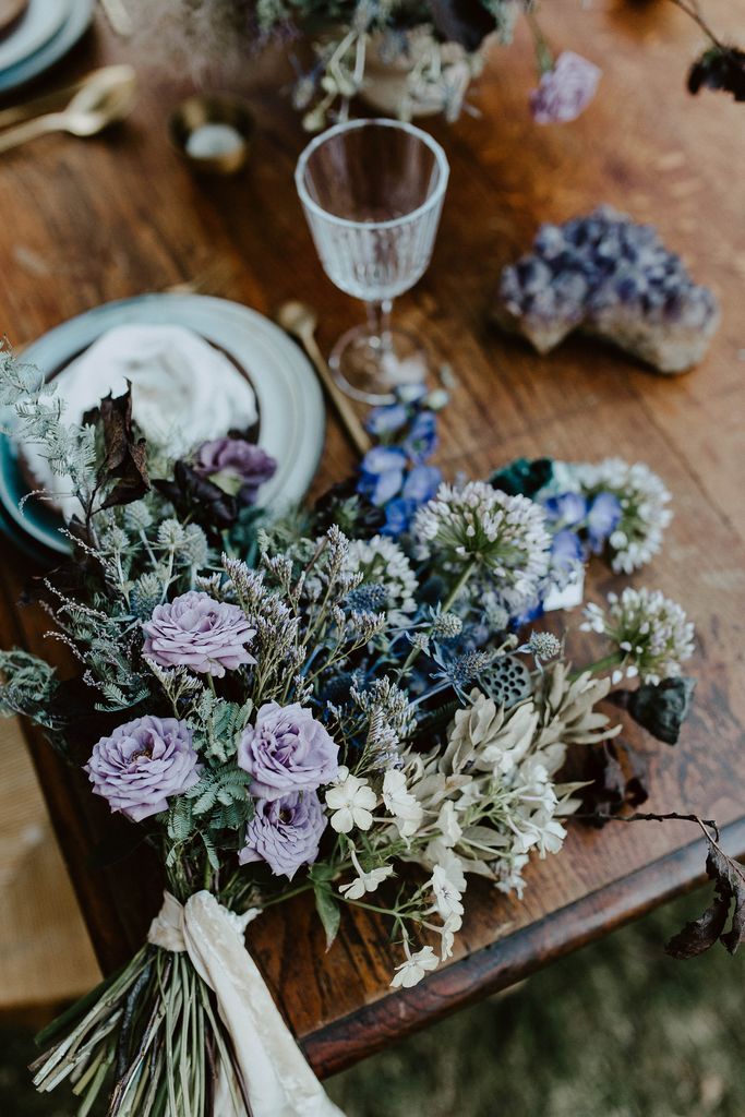 mariage ésotérique floral backdrop pourpre