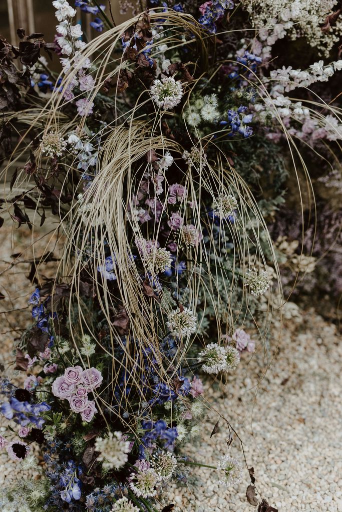 mariage ésotérique floral backdrop pourpre