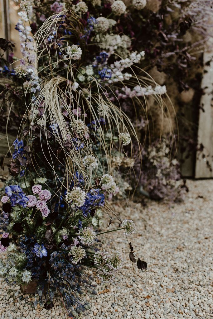 mariage ésotérique floral backdrop pourpre