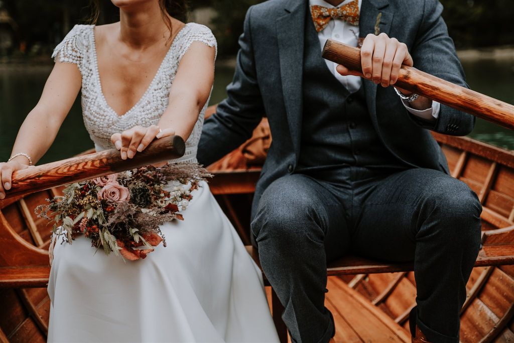 mountain elopement dried flowers bouquet