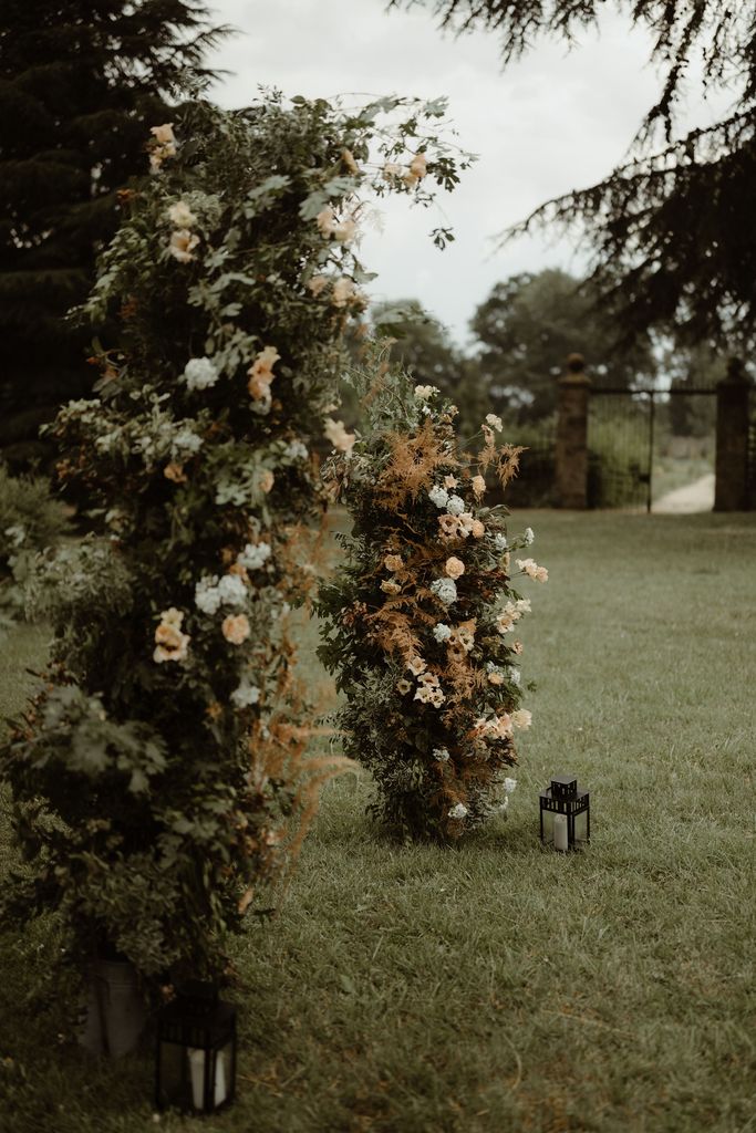 arche mariage sauvage sans mousse florale