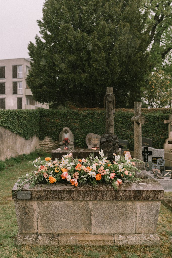 dessus cercueil fleuriste deuil écoresponsable sans mousse florale nantes